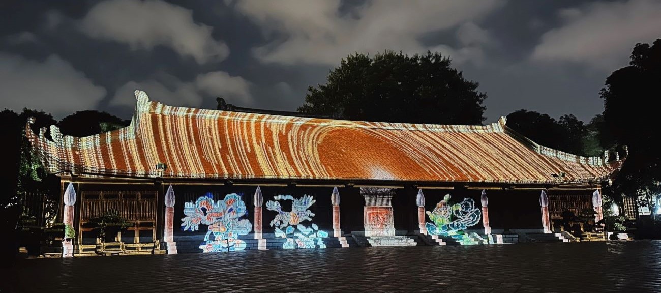 Tour Notturni Imperdibili a Hanoi: Il Fascino della Capitale Sotto le Stelle