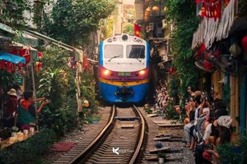 Train Street ad Hanoi 2026: Orari, Caffetterie e Guida Completa Locale