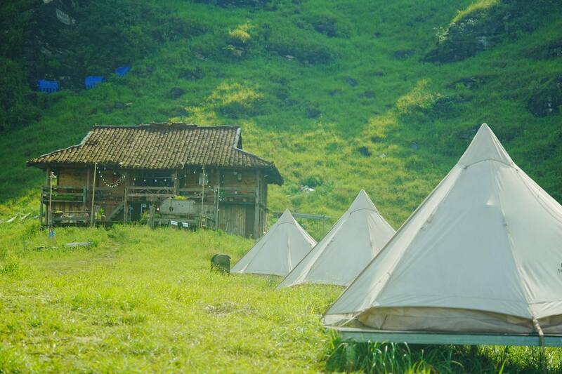 Campeggio a Ba Quang