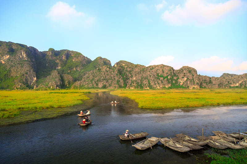 Baia di Halong sulla terraferma (provincia di Ninh Binh)