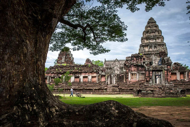 L'architettura dell'Isan risente fortemente dell'influenza khmer