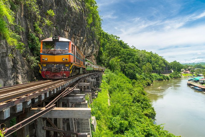 Ponte sul fiume Kwai a Kanchanaburi