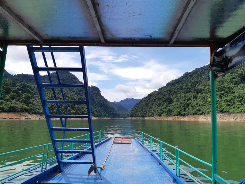 Gita in barca sul fiume Nho Que