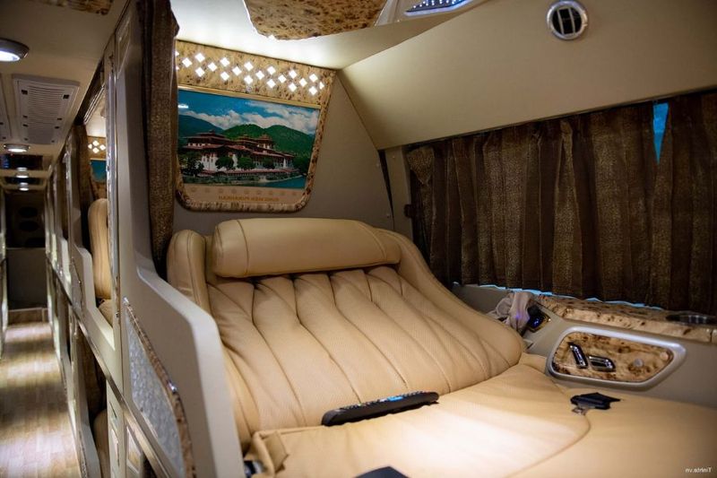 Autobus notturno di lusso per Ha Giang