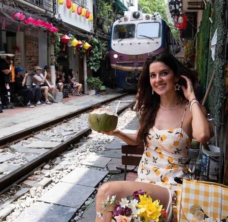 strada del treno hanoi