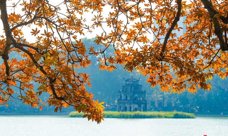 lago hoan kiem hanoi