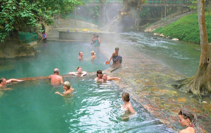 Sorgenti Termali di Hindad a Kanchanaburi