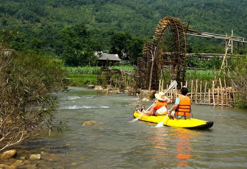 Kayak a Pu Luong