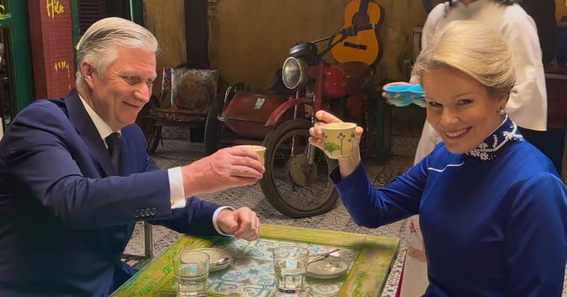 Re và Regina del Belgio ad Hanoi