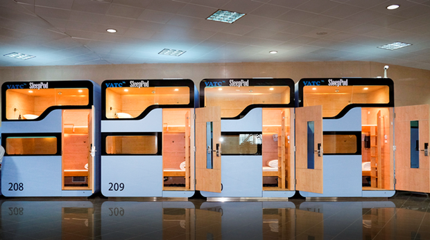 Capsule per dormire all'Aeroporto Internazionale Noi Bai