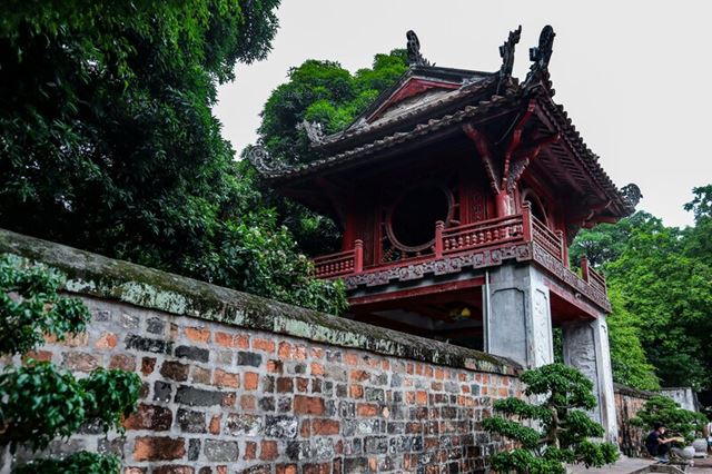 Hanoi - tour della città - volo per Luang Prabang (2 ore di volo)