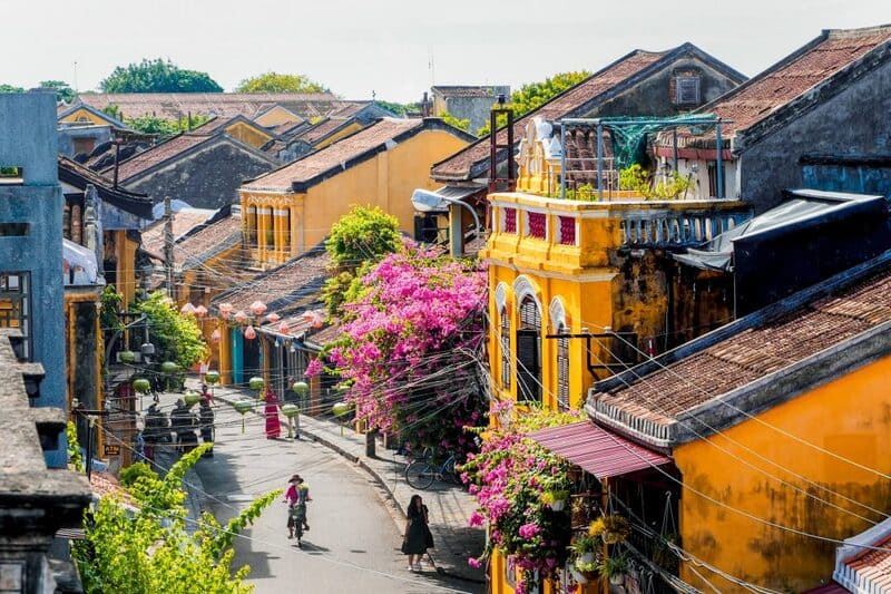 I colori prendono vita nel quartiere storico di Hoi An