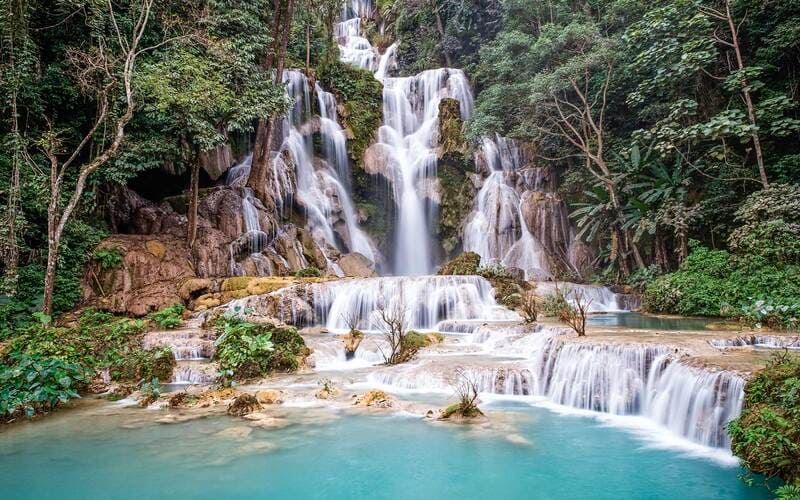 Viste mozzafiato delle cascate del Laos