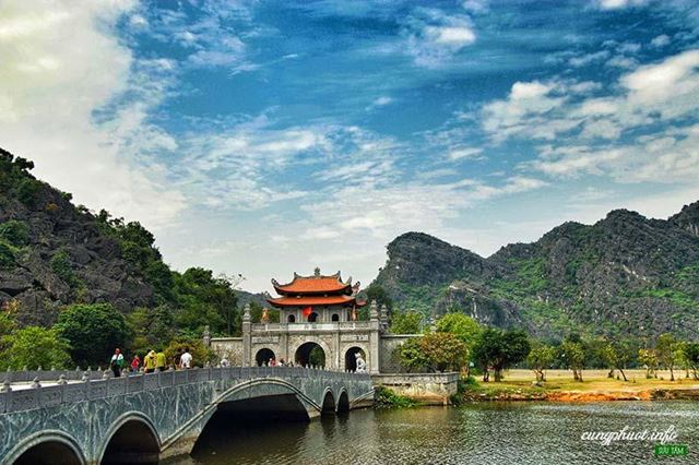 Hanoi - Ninh Binh visita: Hoa Lu, Tam Coc, Bich Dong (2 ore in auto)